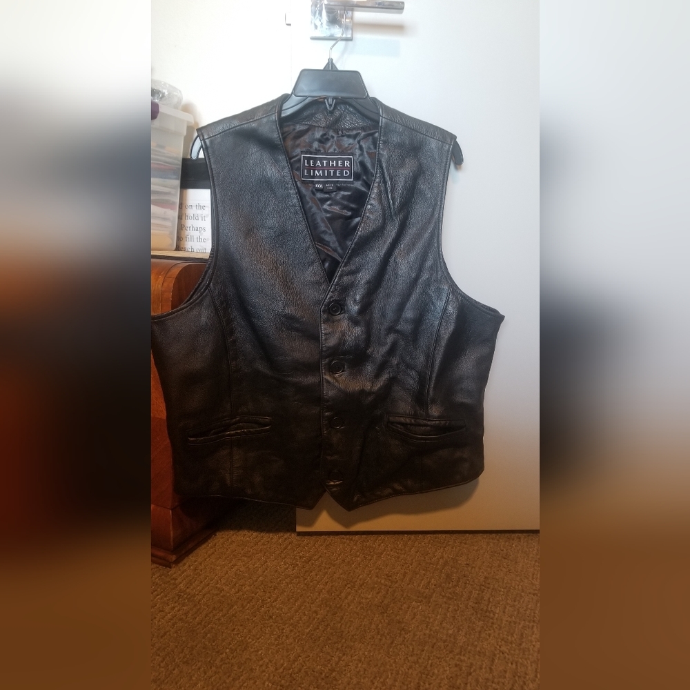Leather button front vest size xxxl